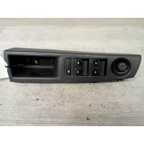 HOLDEN CRUZE POWER WINDOW SWITCH RH FRONT (MASTER SWITCH), JH, 03/11-01/17 2012