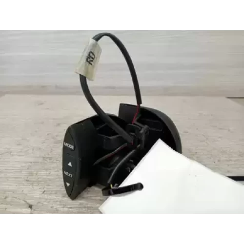 HOLDEN COMMODORE MISC SWITCH/RELAY VOLUME CONTROL SWITCHES VT-VX 09/97-09/02 97
