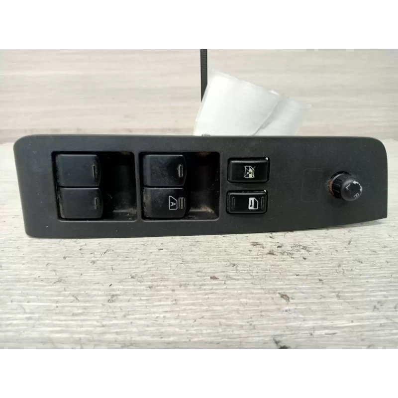 NISSAN XTRAIL POWER WINDOW SWITCH RH FRONT (MASTER SWITCH), T31, 09/07-12/13 201