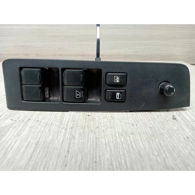 NISSAN XTRAIL POWER WINDOW SWITCH RH FRONT (MASTER SWITCH), T31, 09/07-12/13 201