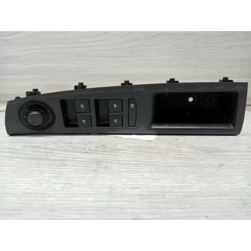 HOLDEN CRUZE POWER WINDOW SWITCH RH FRONT (MASTER SWITCH), JG, 03/09-02/11 2009