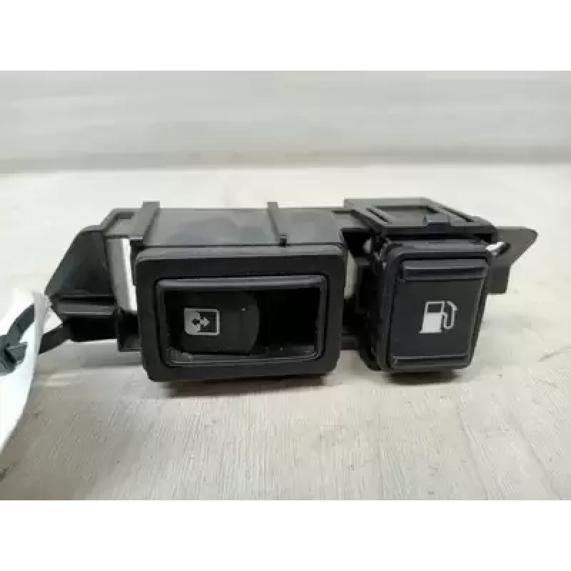NISSAN NAVARA POWER WINDOW SWITCH NP300, TAILGATE GLASS SWITCH, 04/15- 2016