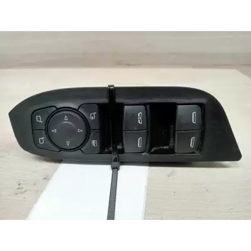 HOLDEN EQUINOX POWER WINDOW SWITCH RH FRONT (MASTER SWITCH), EQ, POWER FOLDING M
