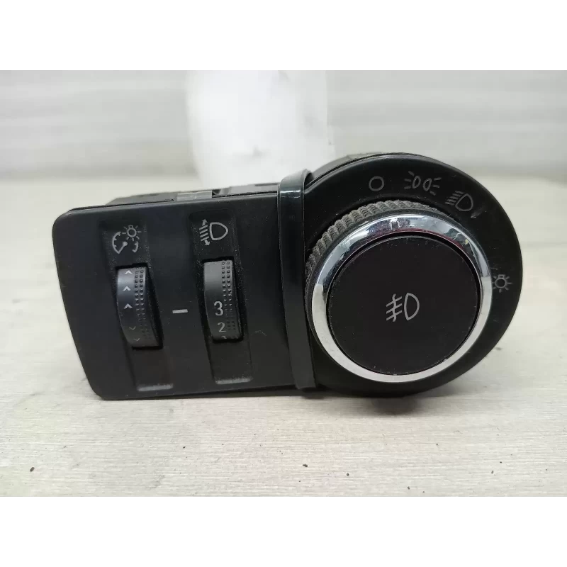 HOLDEN COLORADO COMBINATION SWITCH HEADLAMP SWITCH (DASH MOUNTED), RG, W/ FOGLAM