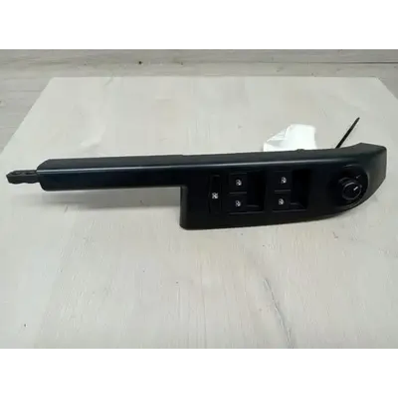 HOLDEN BARINA POWER WINDOW SWITCH RH FRONT (MASTER SWITCH), HATCH/SEDAN, TM, 09/