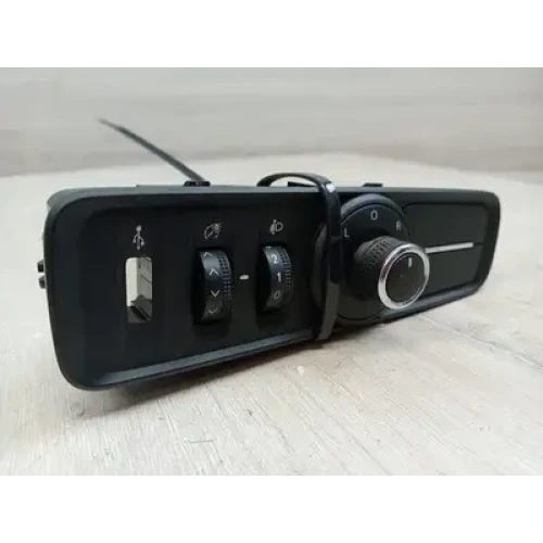 LDV DELIVER 9 MISC SWITCH/RELAY DOOR MIRROR SWITCH, 07/20- 20 21 22 23 24 LDV DELIVER 9 MISC SWITCH/RELAY DOOR MIRROR SWITCH, 07/20- 20 21 22 23 24