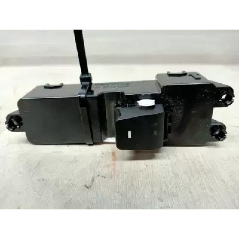 HYUNDAI TUCSON POWER WINDOW SWITCH LH FRONT, TL, 06/15-01/21 2020