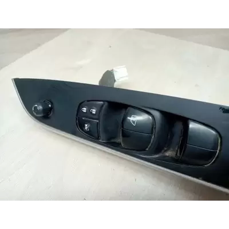 NISSAN NAVARA POWER WINDOW SWITCH NP300, RH FRONT (MASTER SWITCH), NON POWER FOL