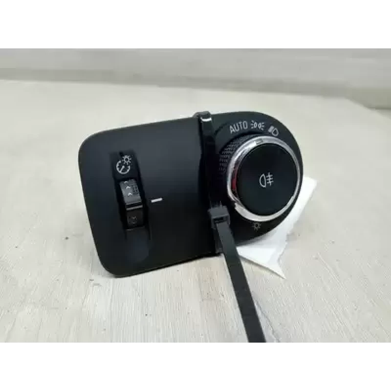HOLDEN ASTRA COMBINATION SWITCH BL, HEADLAMP SWITCH, SEDAN, 05/17-12/20 2018