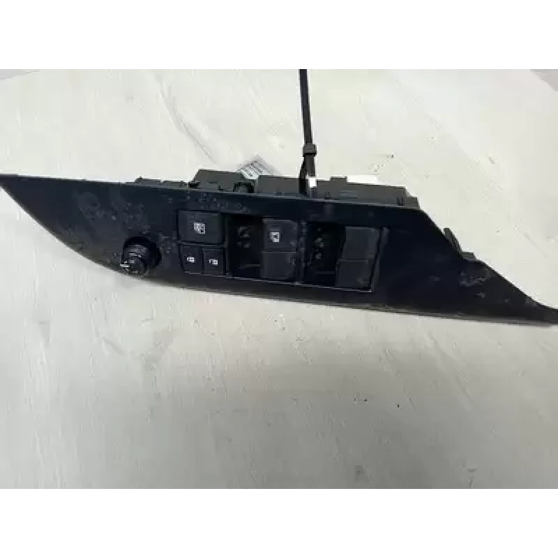 TOYOTA HILUX POWER WINDOW SWITCH RH FRONT (MASTER SWITCH), DUAL CAB, NON AUTO FO