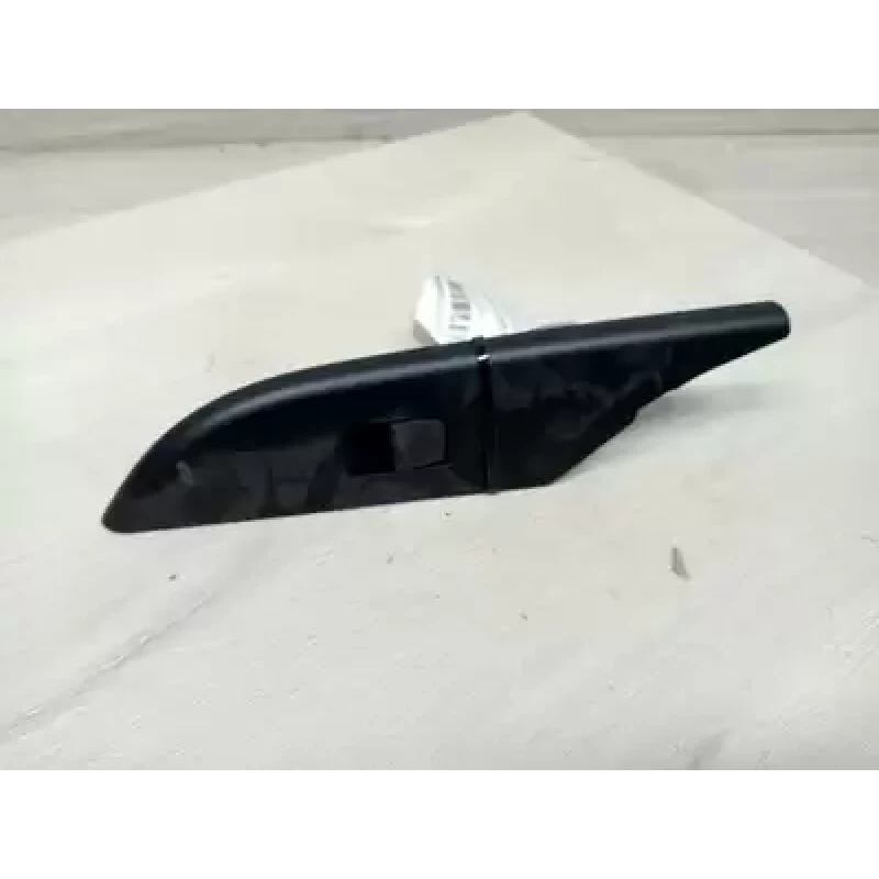 TOYOTA HILUX POWER WINDOW SWITCH LH REAR, NON AUTO UP, 06/15- 2024