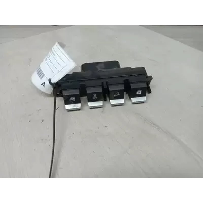 SUZUKI JIMNY POWER WINDOW SWITCH ON DASH (MASTER SWITCH), GJ, 10/18- 2021
