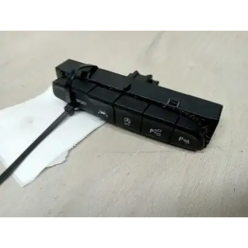 HOLDEN COMMODORE MISC SWITCH/RELAY ZB, MISC SWITCH/RELAY, 10/17-12/20 17 18 19 2
