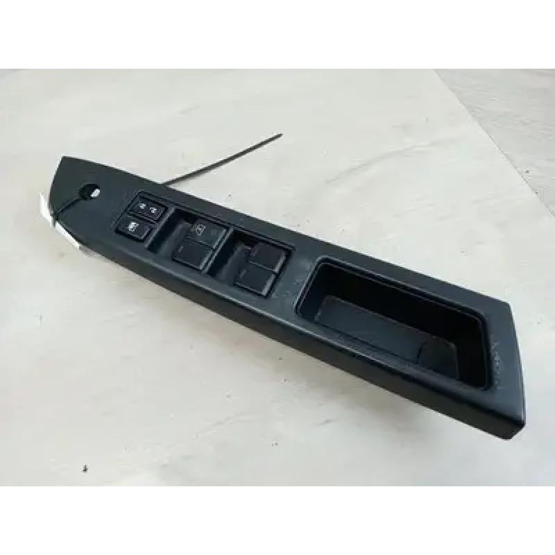 SUBARU XV POWER WINDOW SWITCH RH FRONT (MASTER SWITCH), G4X, W/O CHROME LINES ON