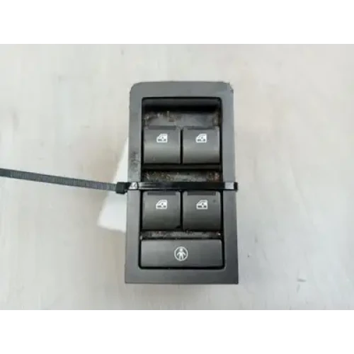 HOLDEN COMMODORE POWER WINDOW SWITCH FRONT CENTRE MASTERSWITCH, 4 WAY SWITCH, SI