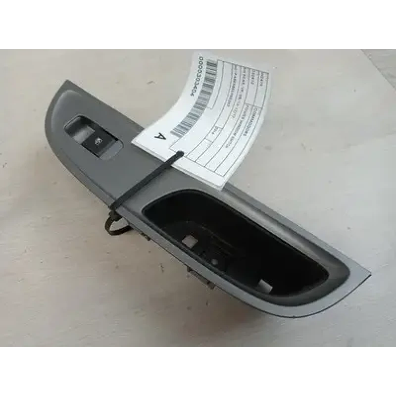 HOLDEN COMMODORE POWER WINDOW SWITCH RH REAR, VF, 05/13-12/17 2014