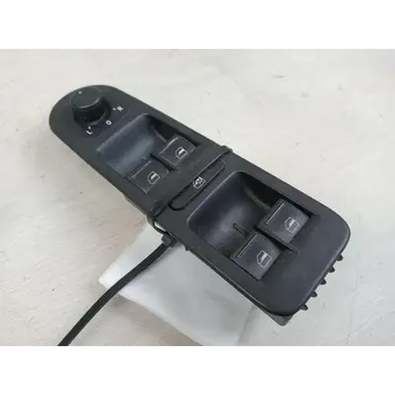 VOLKSWAGEN AMAROK POWER WINDOW SWITCH RH FRONT (MASTER SWITCH), 4 BUTTON, W/O CH