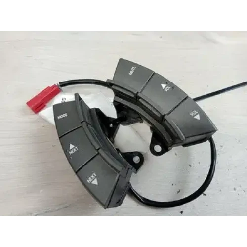 HOLDEN COMMODORE MISC SWITCH/RELAY VOLUME CONTROL SWITCH, VY1-VY2, 10/02-08/04 0