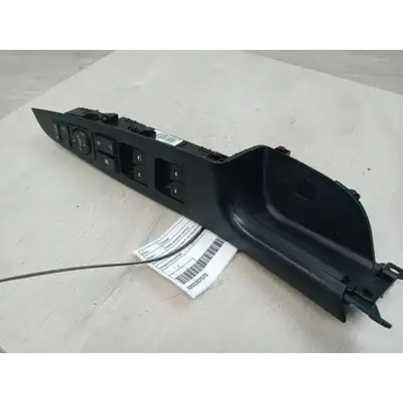 HYUNDAI TUCSON POWER WINDOW SWITCH RH FRONT (MASTER SWITCH ASSY), W/ POWER FOLD