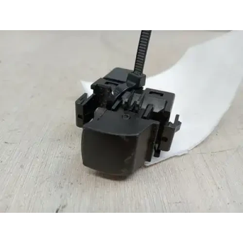 MITSUBISHI TRITON POWER WINDOW SWITCH LH FRONT/LH REAR/RH REAR MQ-MR, 03/15-10/2