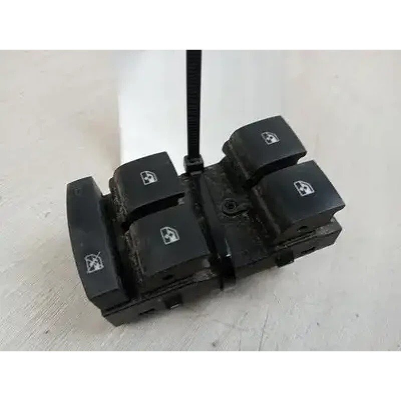 HOLDEN COLORADO POWER WINDOW SWITCH RH FRONT (MASTER SWITCH), DUAL CAB, RG, 07/1