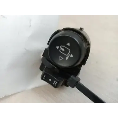 HOLDEN COLORADO MISC SWITCH/RELAY RG/RG 7, MIRROR SWITCH, POWER FOLD TYPE, 07/16 HOLDEN COLORADO MISC SWITCH/RELAY RG/RG 7, MIRROR SWITCH, POWER FOLD TYPE, 07/16