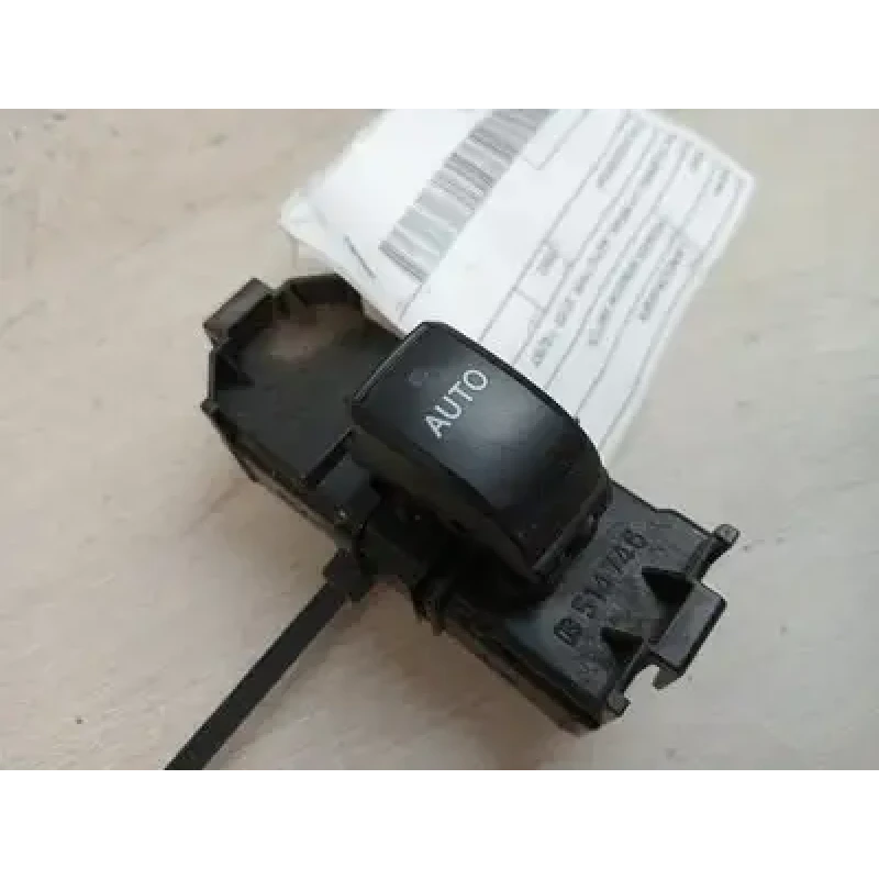 TOYOTA LANDCRUISER POWER WINDOW SWITCH 100/105 SERIES, LH REAR, AUTO TYPE, 07/02