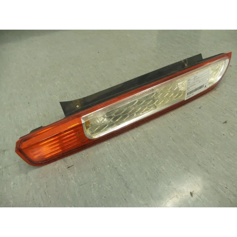 FORD FOCUS LEFT TAILLIGHT IN BODY, LV, HATCH, 11/08-07/11 2010