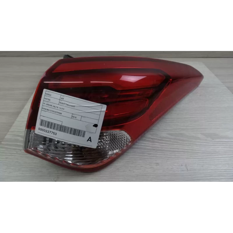 HYUNDAI I40 RIGHT TAILLIGHT VF, SEDAN, 06/15-12/19 2015