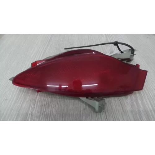 MAZDA CX7 RIGHT TAILLIGHT BUMPER REFLECTOR (OUTER), ER, 10/09-02/12 2010