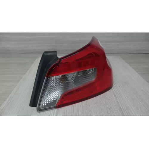 SUBARU WRX RIGHT TAILLIGHT V1, 03/14-10/21 2015