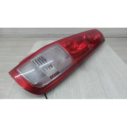 NISSAN XTRAIL RIGHT TAILLIGHT T30, ST/ST-R/Ti, 10/01-10/03 2003