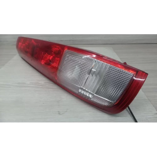 NISSAN XTRAIL LEFT TAILLIGHT T30, ST/ST-R/Ti, 10/01-10/03 2003