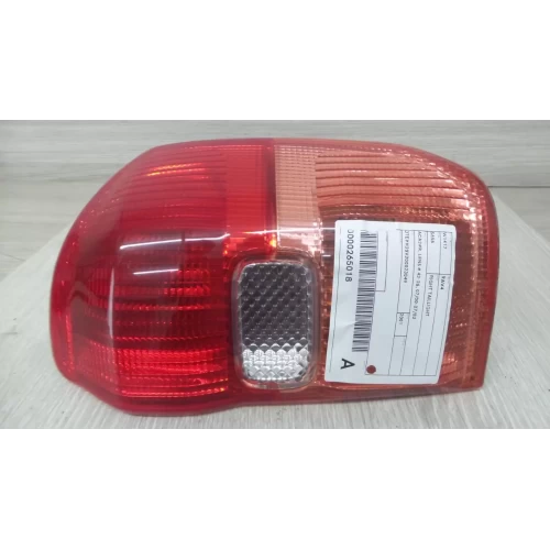 TOYOTA RAV4 RIGHT TAILLIGHT ACA2#R, LENS # 42-26, 07/00-07/03 2001