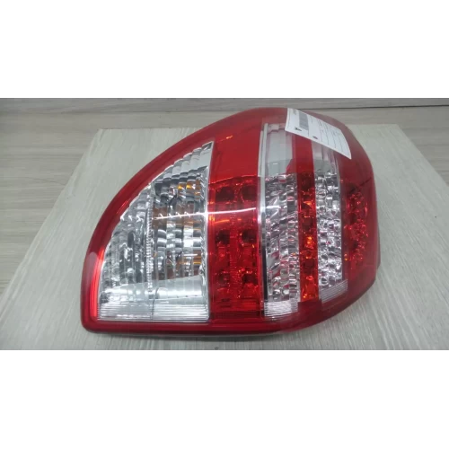 TOYOTA RAV4 LEFT TAILLIGHT ACA33, IN BODY, 08/08-11/12 2012