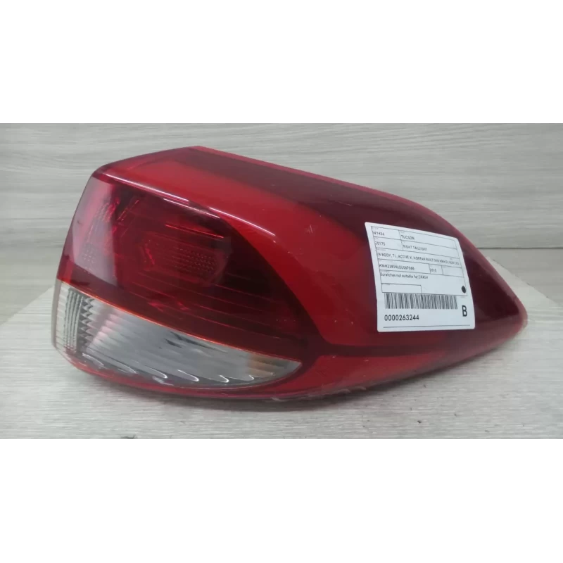 HYUNDAI TUCSON RIGHT TAILLIGHT IN BODY, TL, ACTIVE X, KOREAN BUILT (VIN KMHJ), N