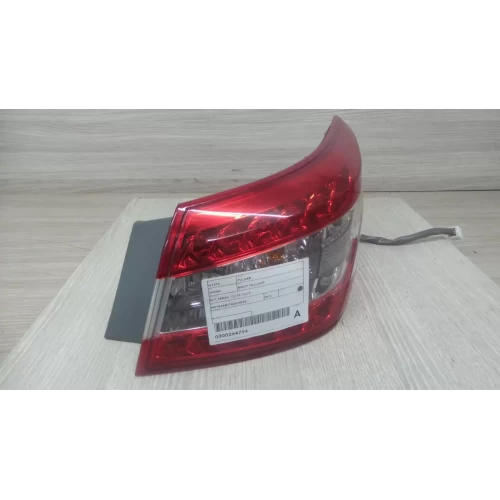 NISSAN PULSAR RIGHT TAILLIGHT B17, SEDAN, 12/12-12/17 2015