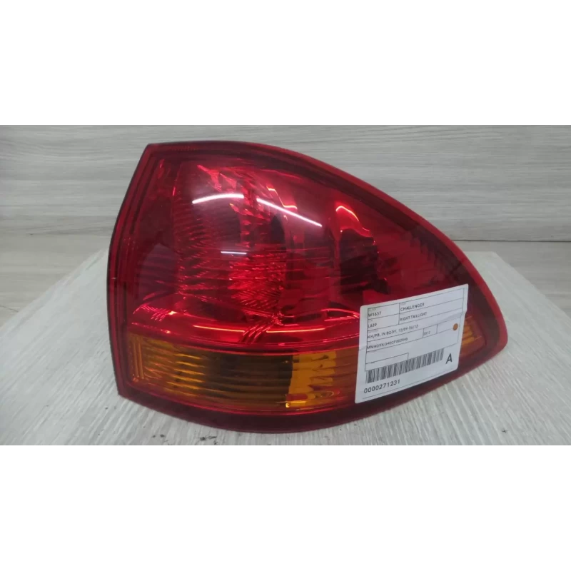 MITSUBISHI CHALLENGER RIGHT TAILLIGHT KH/PB, IN BODY, 12/09-06/13 2012