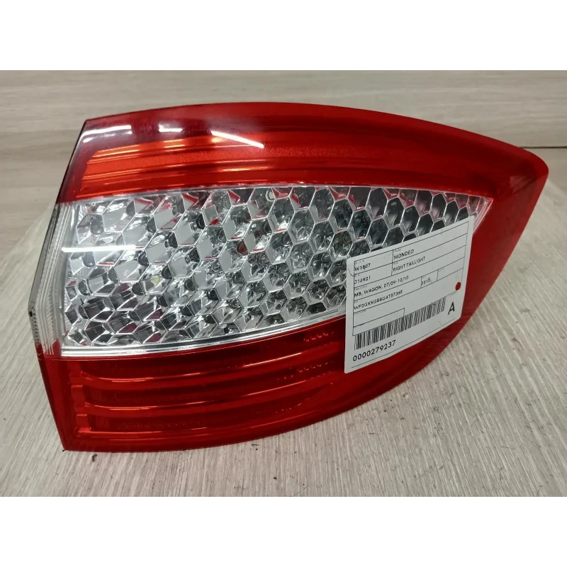 FORD MONDEO RIGHT TAILLIGHT MB, WAGON, 07/09-10/10 2010
