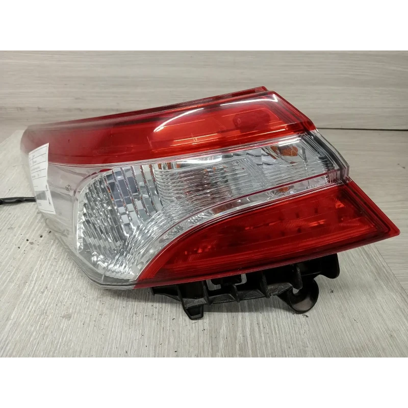 TOYOTA CAMRY LEFT TAILLIGHT XV70, IN BODY, NON LED TYPE, 09/17-01/21 2019