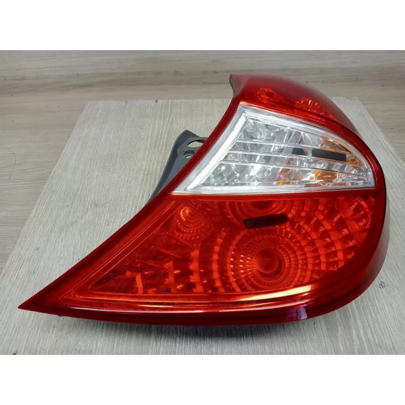 HYUNDAI ACCENT RIGHT TAILLIGHT RB, HATCH, 07/11-12/19 2016