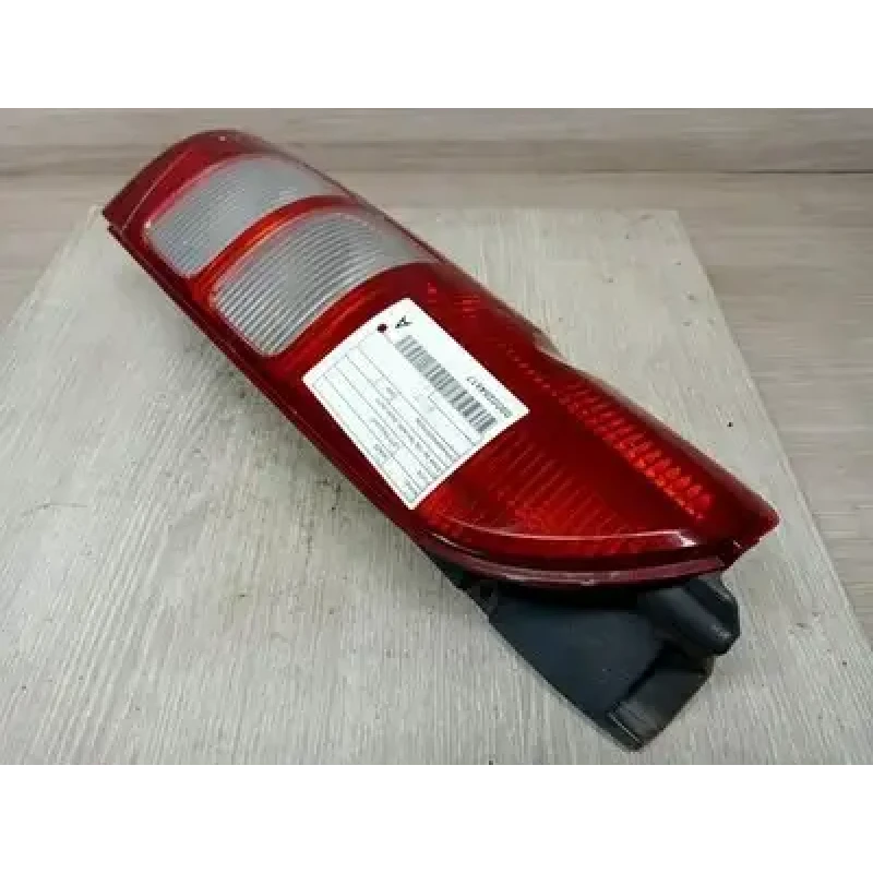 TOYOTA HIACE LEFT TAILLIGHT LENS# 26-120, TRH/KDH, 03/05-04/19 2006