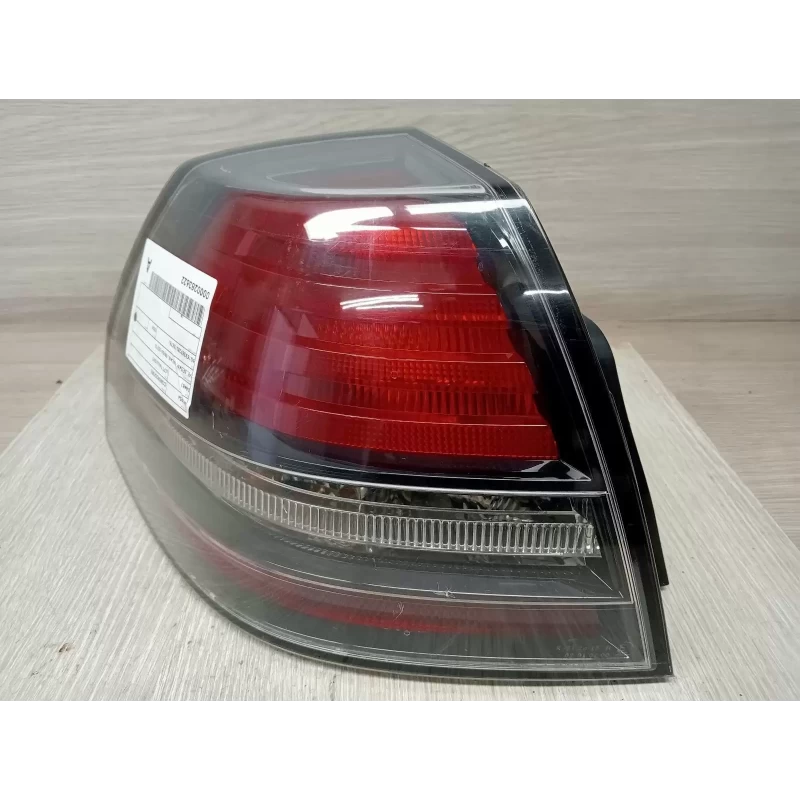 HOLDEN COMMODORE LEFT TAILLIGHT VE, SEDAN, CALAIS, 08/06-05/13 2008