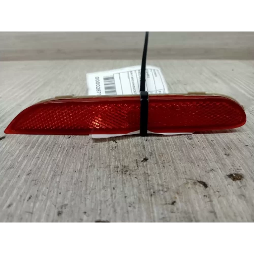 NISSAN PATHFINDER LEFT TAILLIGHT R52, IN BUMPER REFLCTOR, 06/13-04/21 2017