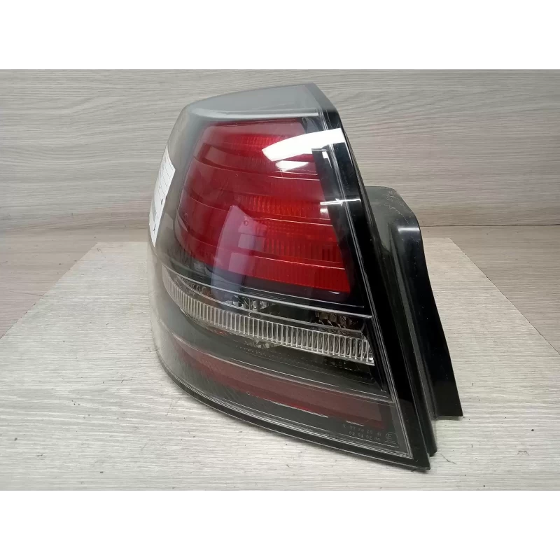 HOLDEN COMMODORE LEFT TAILLIGHT VE, SEDAN, CALAIS, 08/06-05/13 2008