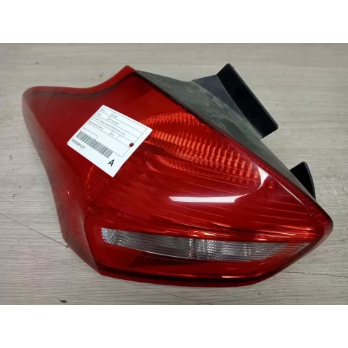 FORD FOCUS LEFT TAILLIGHT LZ, HATCH, TREND, NON LED TYPE, 07/15-11/18 2015