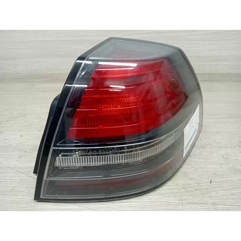 HOLDEN COMMODORE RIGHT TAILLIGHT VE, SEDAN, CALAIS, 08/06-05/13 2011