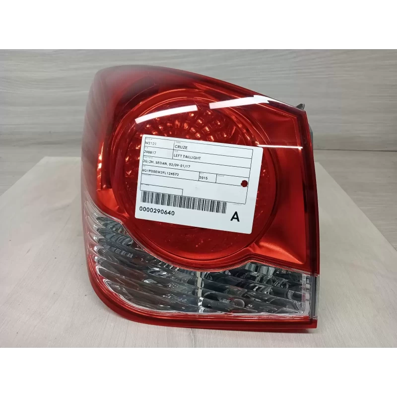 HOLDEN CRUZE LEFT TAILLIGHT JG/JH, SEDAN, 03/09-01/17 2015