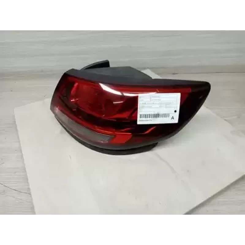 HOLDEN COMMODORE RIGHT TAILLIGHT VF, SEDAN, TINTED TYPE, SS-V/CALAIS/CALAIS-V, 0