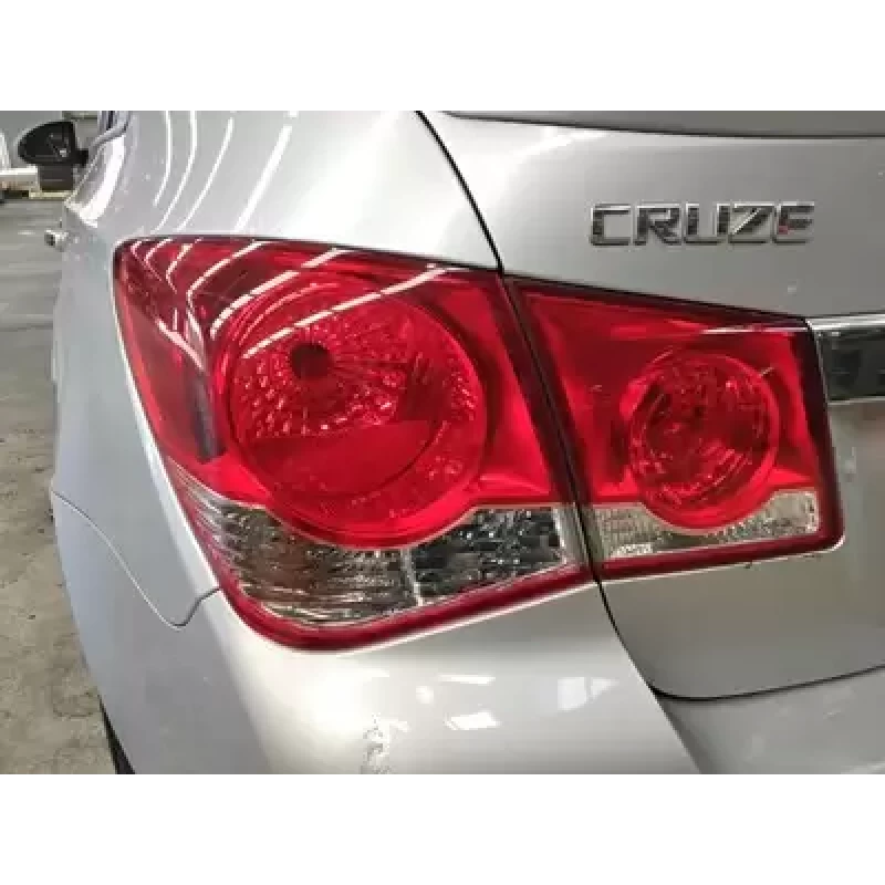 HOLDEN CRUZE LEFT TAILLIGHT JG/JH, SEDAN, 03/09-01/17 2011